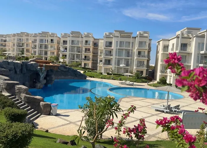 Apartman Sunny Penthouse Free Beach, Pools, And Privat Roof