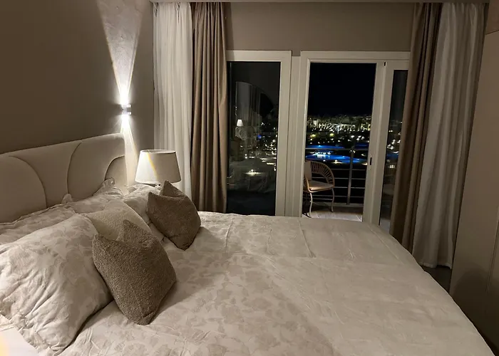 Sunny Penthouse Free Beach, Pools, And Privat Roof Sarm es-Sejk