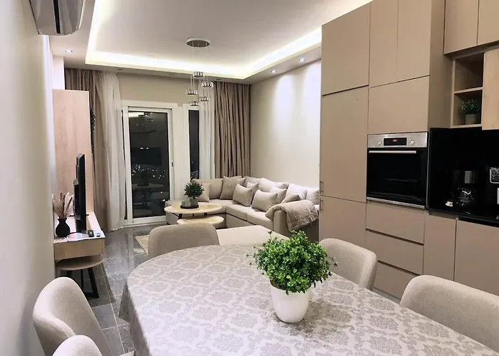 Sunny Penthouse Free Beach, Pools, And Privat Roof Sarm es-Sejk