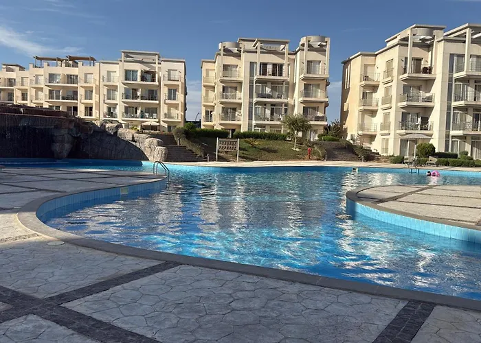 Sunny Penthouse Free Beach, Pools, And Privat Roof