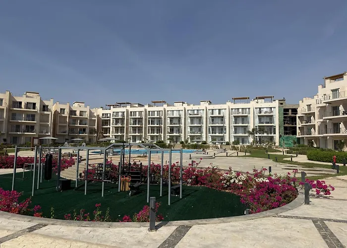 Appartement Sunny Penthouse Free Beach, Pools, And Privat Roof *