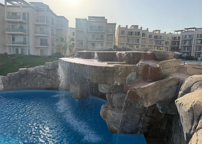 Sunny Penthouse Free Beach, Pools, And Privat Roof Appartement *
